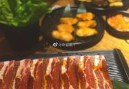 打卡拍照网红店吃瓜,镜头下的瓜果飘香之旅